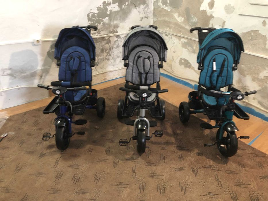 Tricicleta 3-in-1 cu Scaun Reversibil si Pozitie de Somn