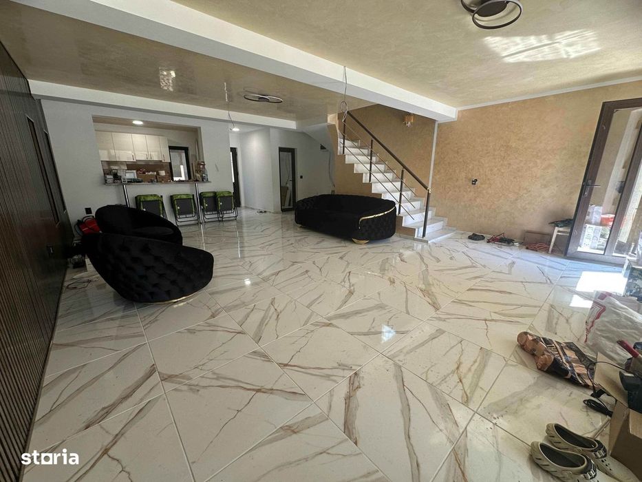 De vânzare casa P+M zona Chercea