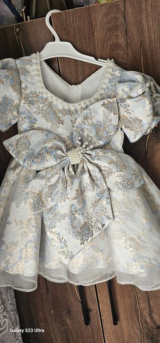 Продам детское платье