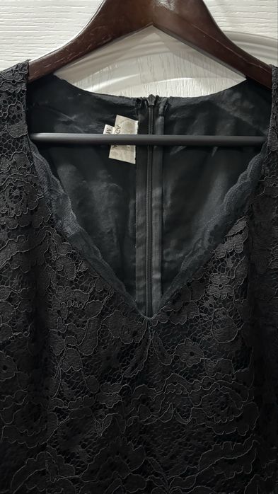 Дантелена рокля нова