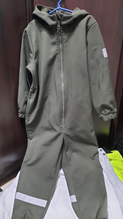 Продам весенний комбез