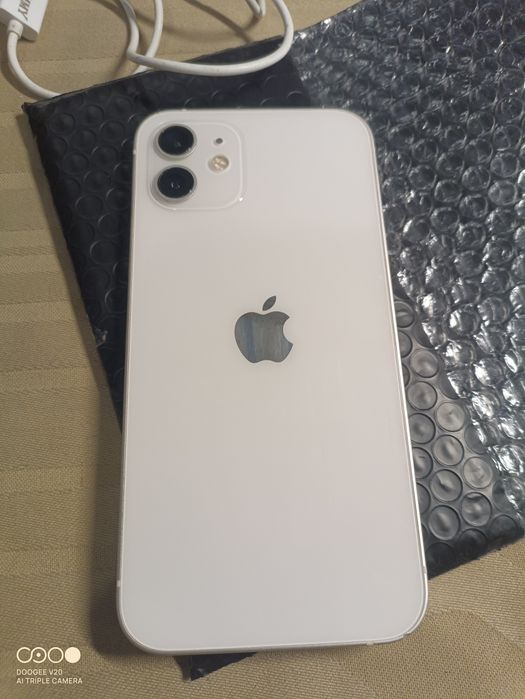 iPhone 12 White, 64 GB, Като нов
