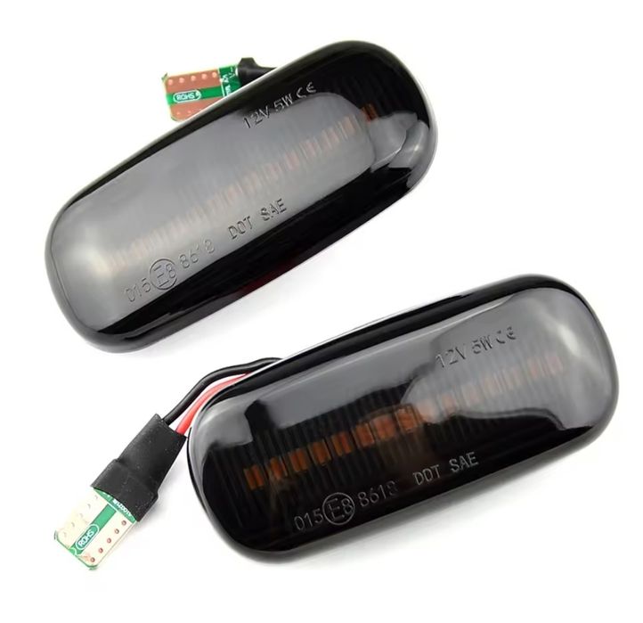 Нови бягащи/динамични мигачи за Audi A3 8P, A4 B6 B7, A6 S6 RS6 C5 C6