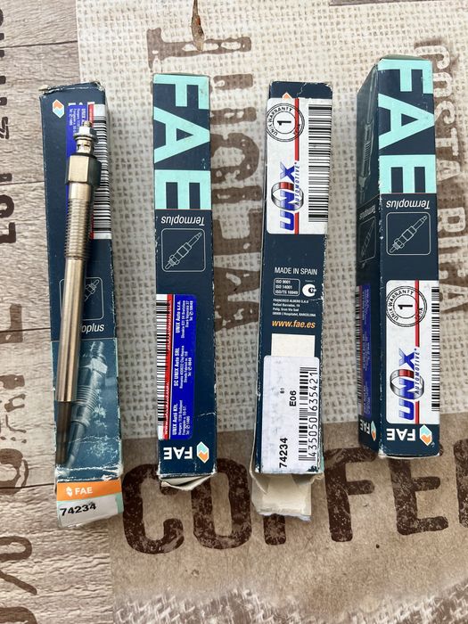 Vând cauciuc iarna Logan ,buji reducti cupla cârlig,Renault Megane 2 .