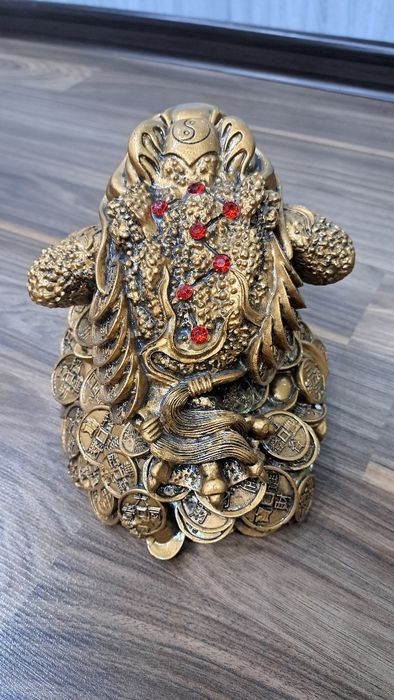 Продам статуэтки лягушку