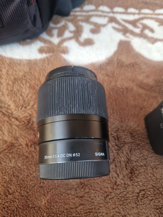 Sigma 30mm f/1.4 DC DN  Sony E