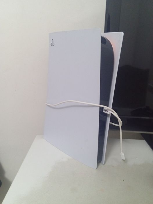 PlayStation 5,с дисководом