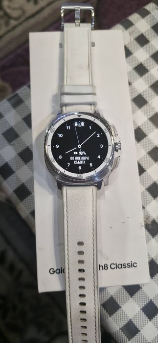 Samsung galaxy watch 8 clasic