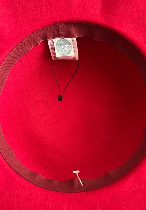 Pălărie roșu burgund