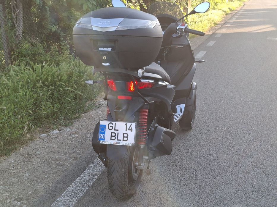 Piaggio mp3 300sport " 2023" 7500km" 4890E