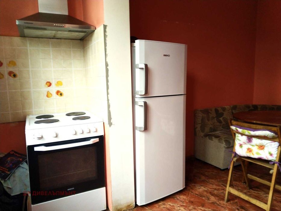 Дава се под наем Тристаен апартамент в София, Сухата река - 92 кв.м за 613.55 € - Снимка #3