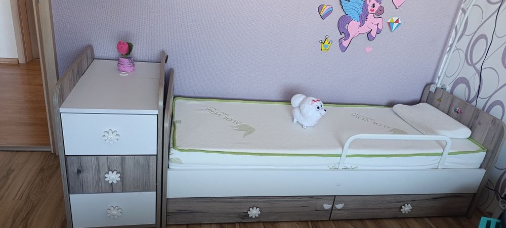 Юношеско легло с матрак