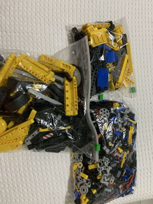 Lego 42108 - Mobile Crane