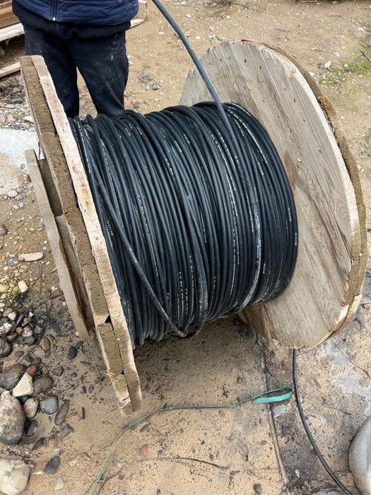 Оптический кабель 700 м продам