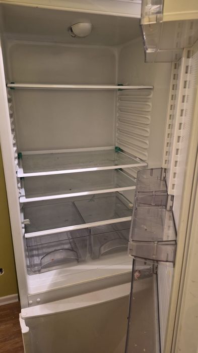 Продам холодильник полностью рабочий