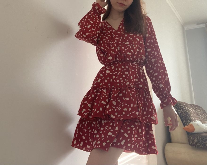 разные платья и туфли