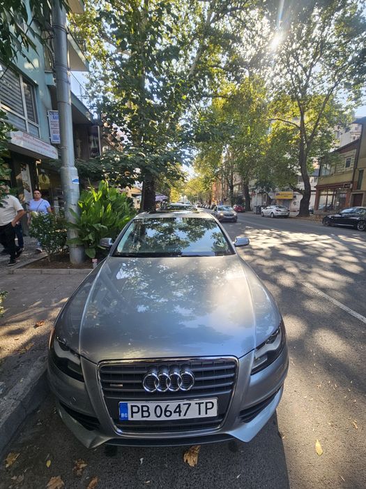 Автомобил Ауди А4