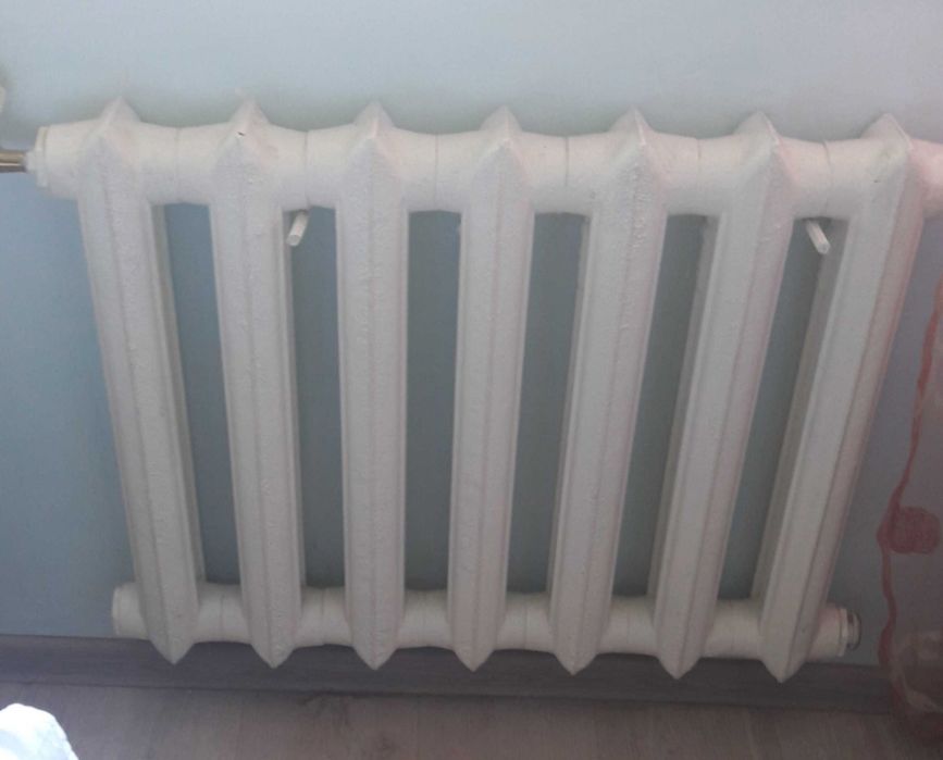 Продам батареи чугунные.