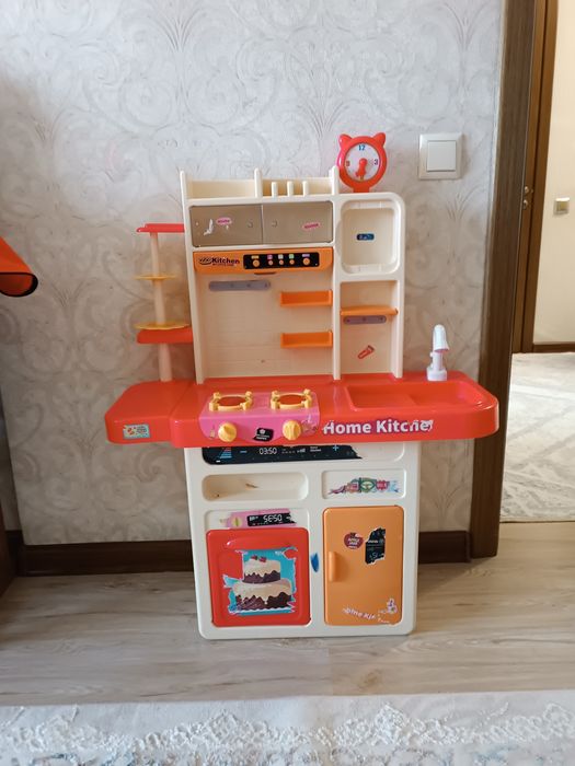 Продам кухню детскую