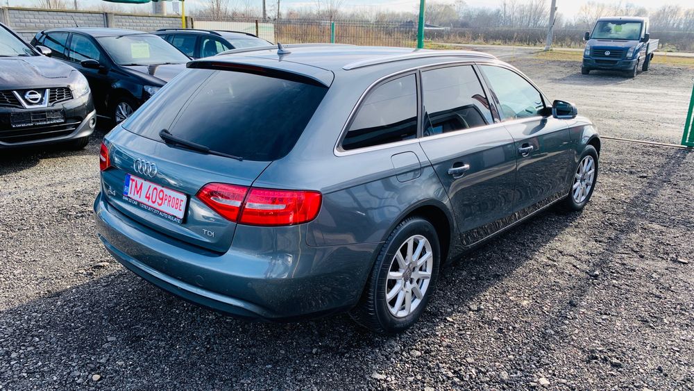 -Audi A4 2.0 tdi-