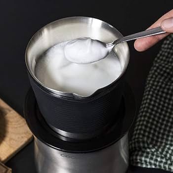 Уред за разпенване на мляко