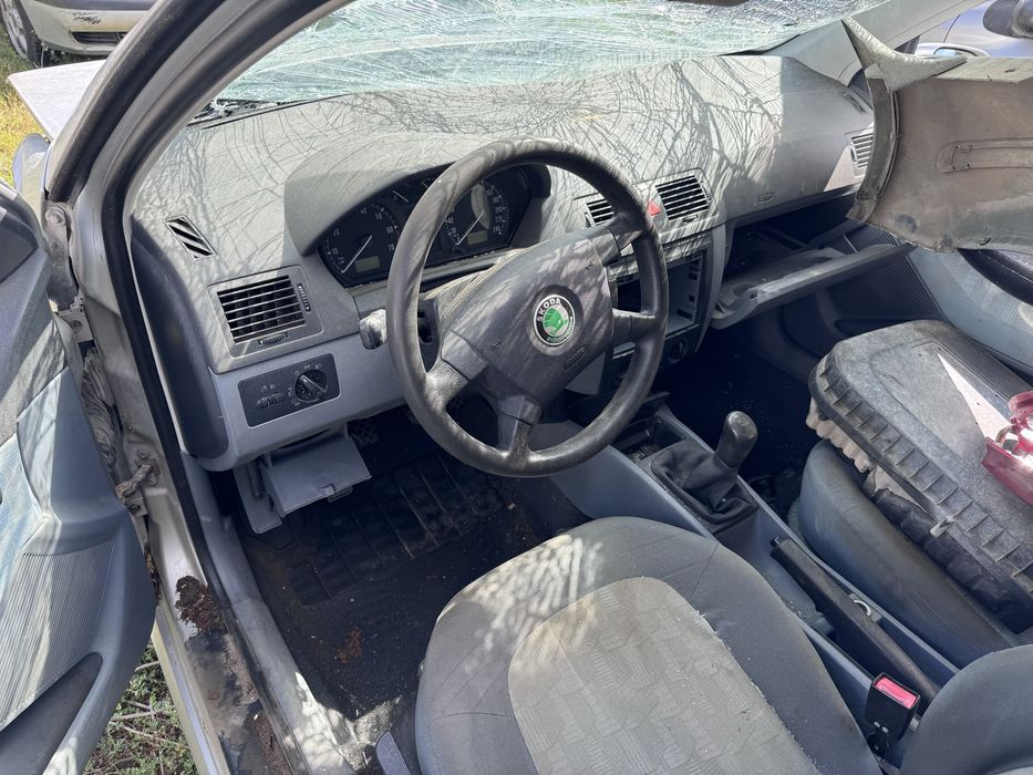 Skoda Fabia 1.4i 16v 100hp 2003г На Части