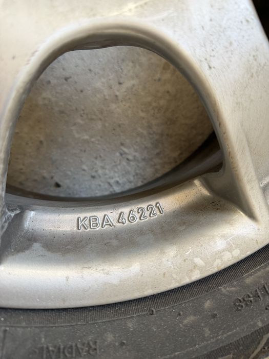 Jante aluminiu cu anvelope de vara