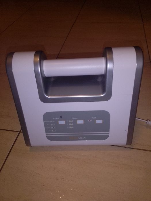 Vând aparat de suflat aer cald -rece medisana