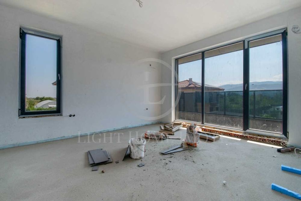 Реф. 2741 Уникална двуетажна къща с двор гараж и паркомясто Беломорски