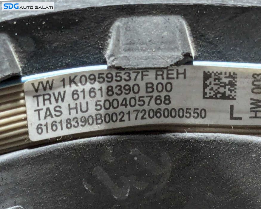 Volan in 3 Spite Volkswagen Passat B6 2005 - 2010 Cod 1K0959537F, 1K0959538C [LR4793]