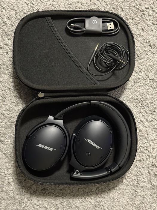 Слушалки Bose QC45