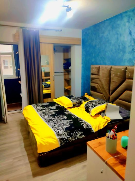 Inchiriez apartament cu 2 camere