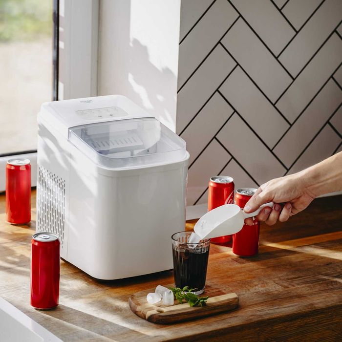 Aparat de facut cuburi de gheata, Adler AD8800, 12 kg/zi, alb