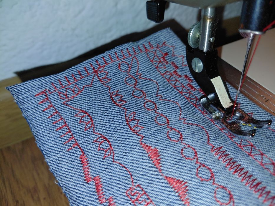 Шевна машина Husqvarna