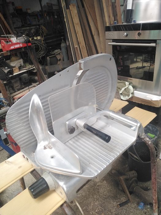 Колбасо резачка италиянска