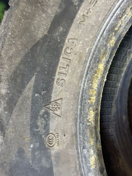 Зимние шины 4 штуки