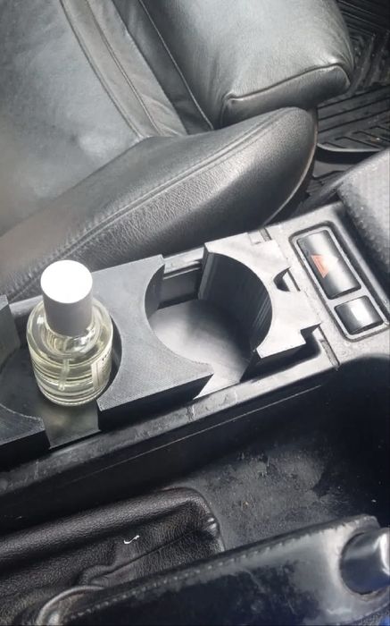 Suporturi de pahare Auto la comanda