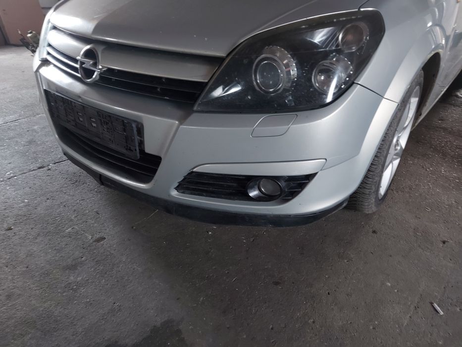 Bara fata opel astra h cu spalator faruri cod culoare z167