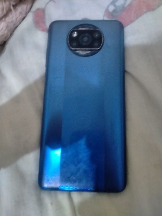 Продам телефон..