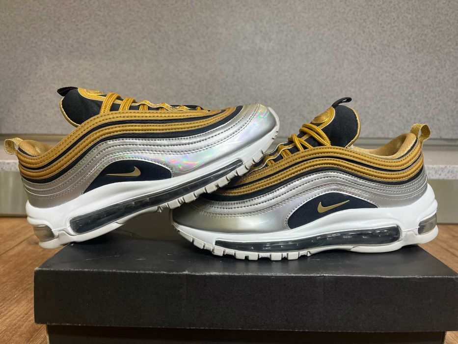 ОРИГИНАЛНИ *** Nike Air Max 97 Se / Metallic Gold /Metallic Gold