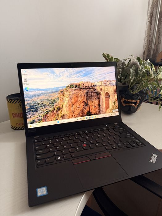 Laptop Lenovo ThinkPad T490