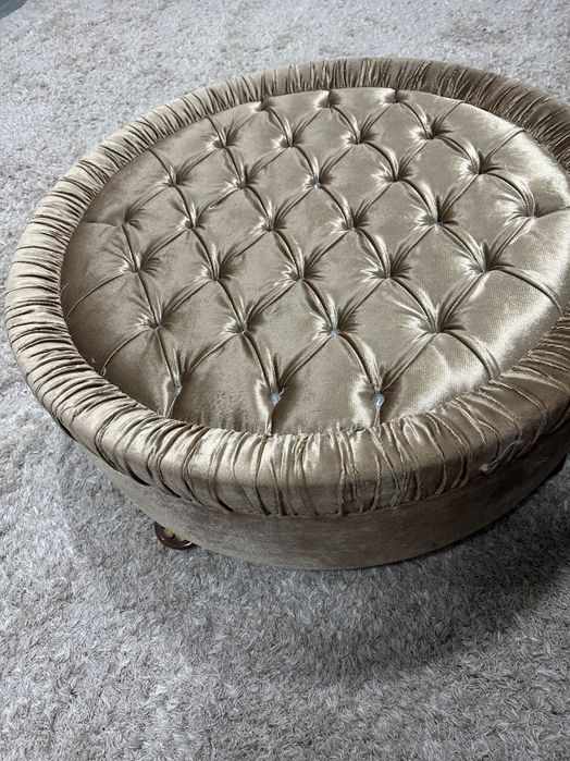 Декоративный стол