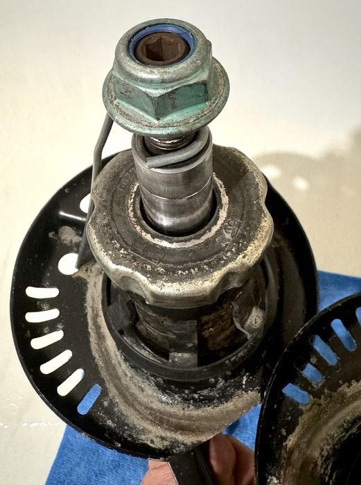 Set amortizoare față VW 1K0412103B – stânga + dreapta, 50mm