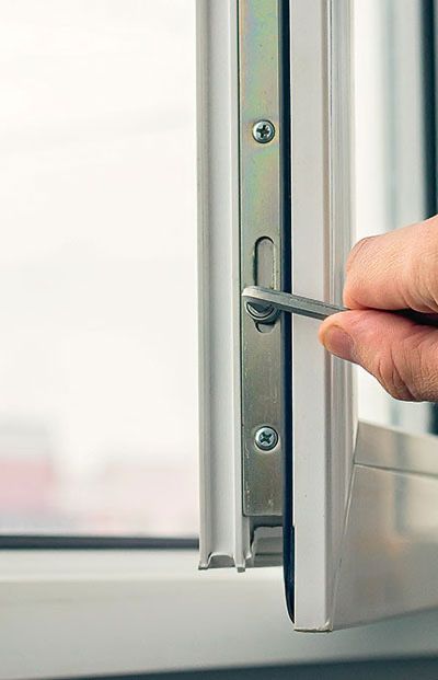 Пластик окон ремонт