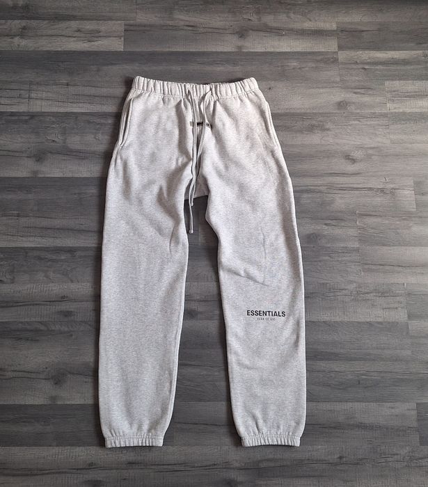 Pantaloni Essentials Grey