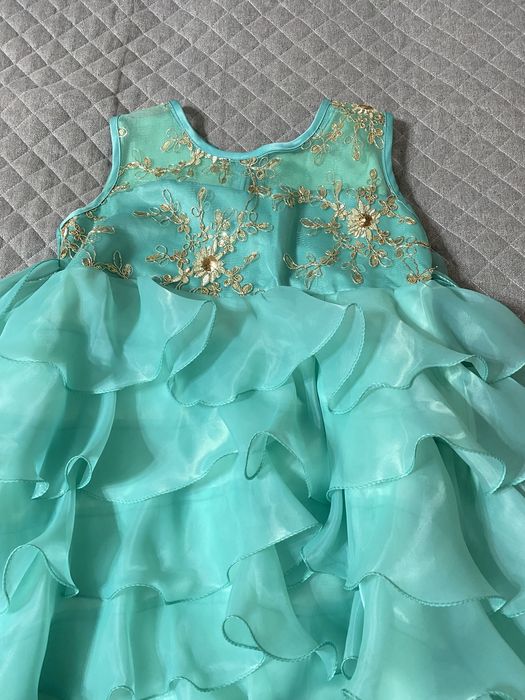 Детские бальные,нарядные платья