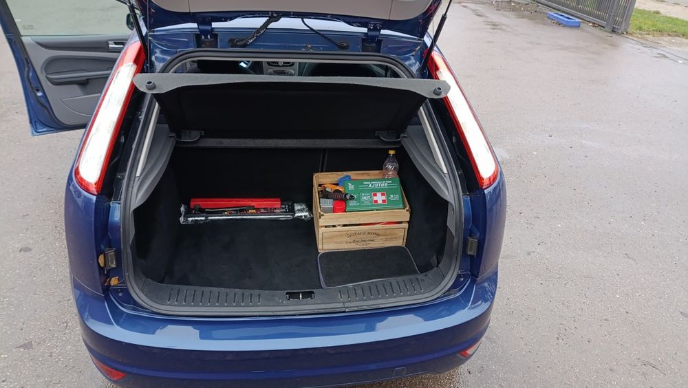 Vând Ford Focus MK2