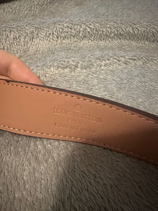LV Unisex Belt     .
