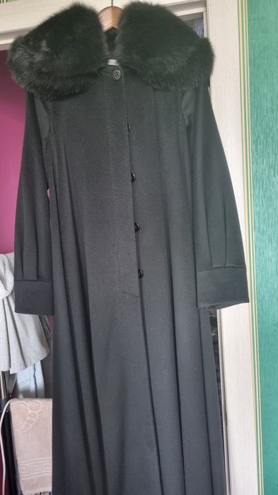 Продам женское пальто
