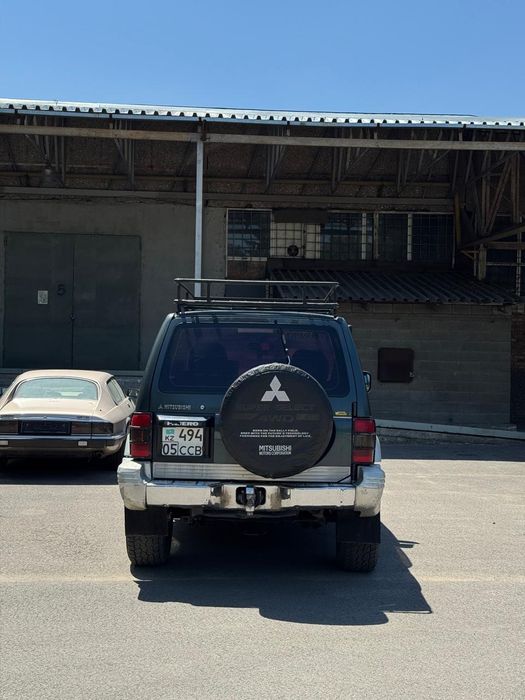 Продам Mitsubishi Pajero